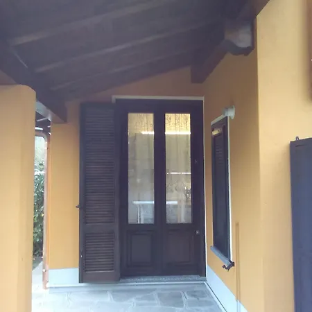 Casa Anna, Fantastica A 10 Minuti Dalle Isole Borromee Con Giardino Recintato, Posteggio Privato, Aria Condizionata, Animali Ammessi * San Bernardino Verbano